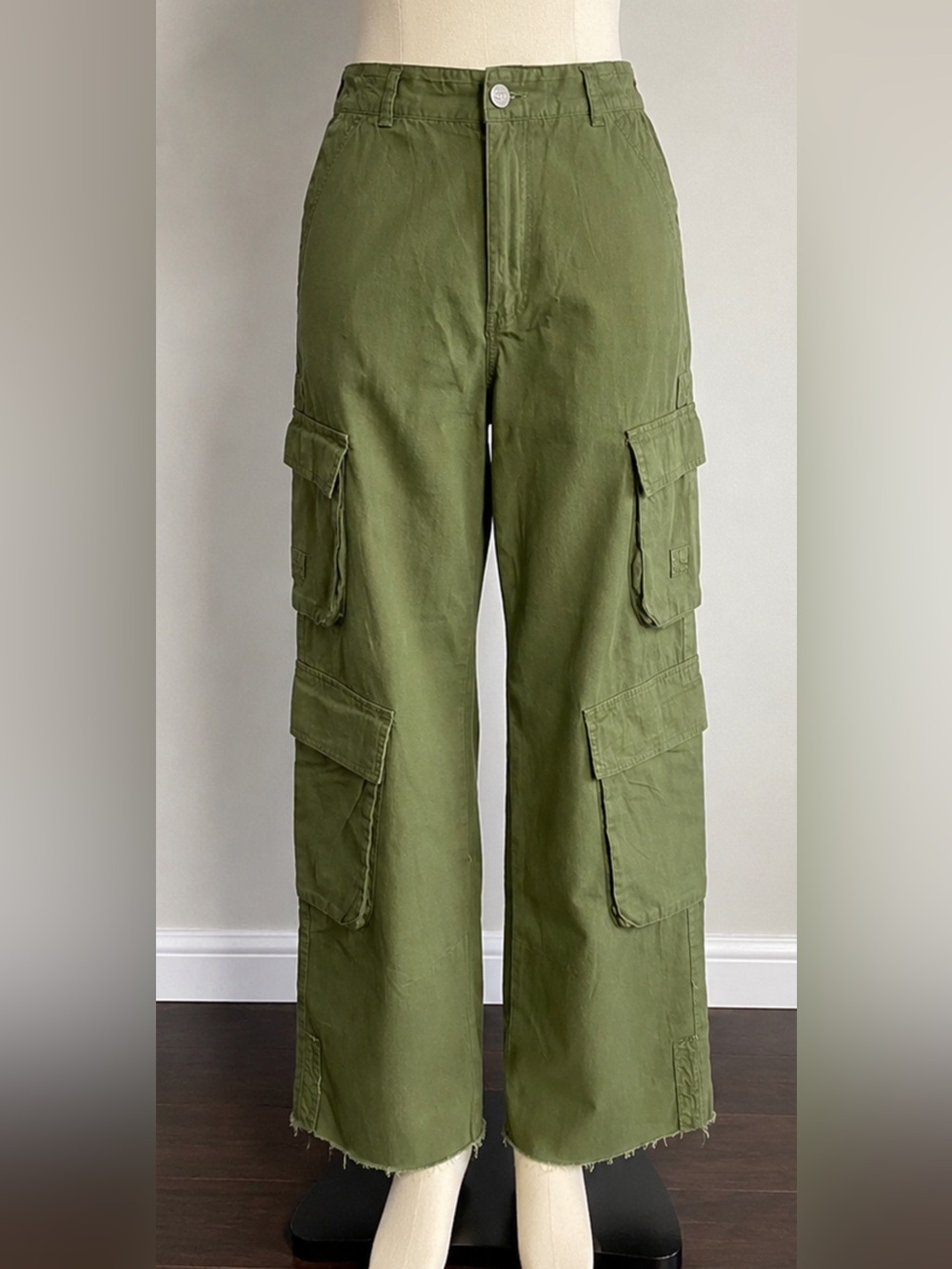 Refuge Olive Green Cargo Pants Size Large
